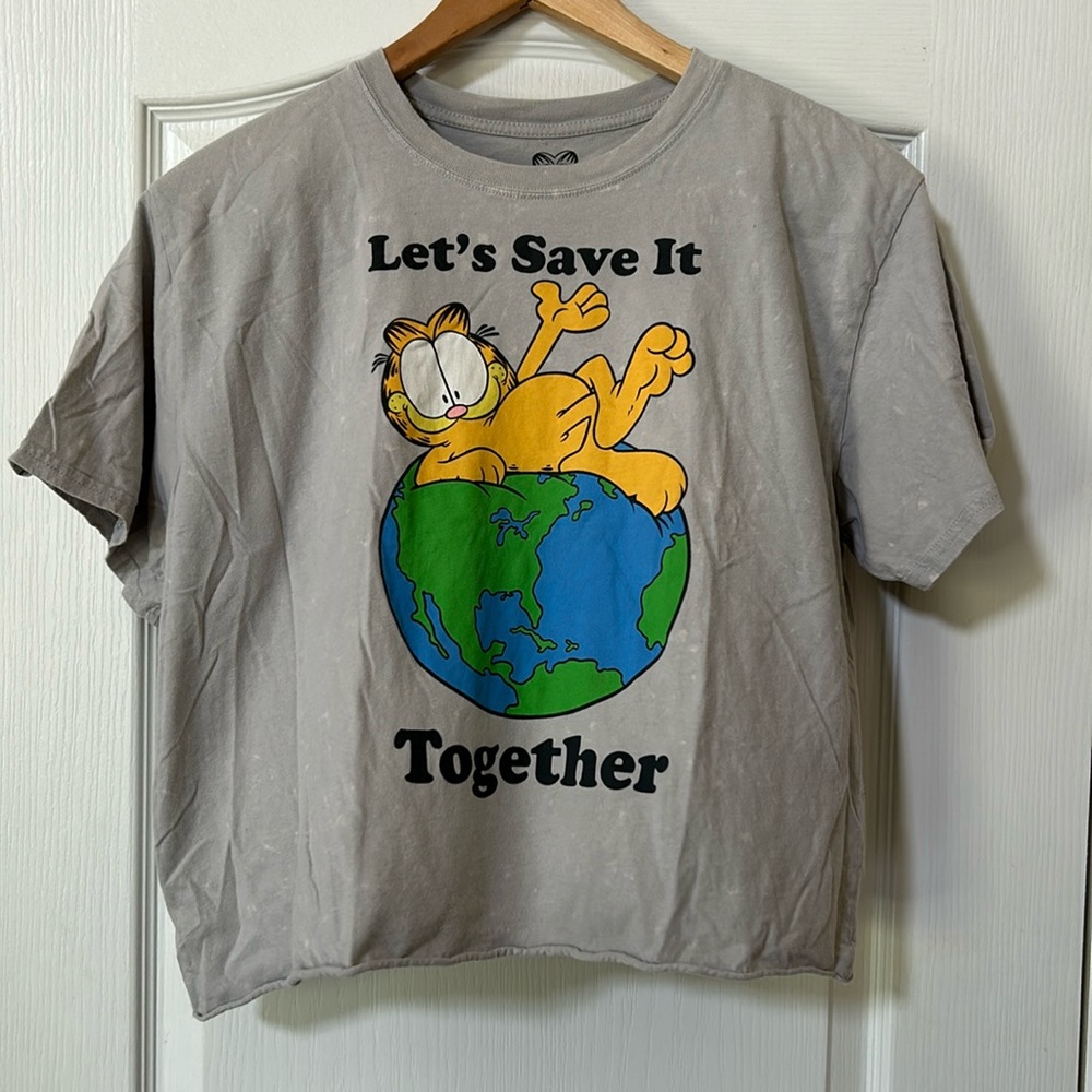 Garfield Cropped Let’s Save It Together Earth bleach spotted Tee 100% cotton 2X